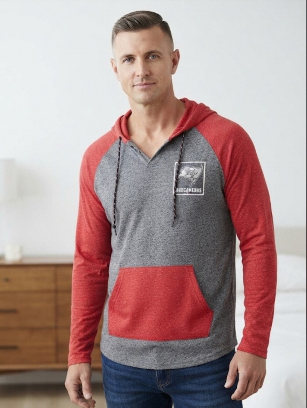 NFL Tampa Bay Buccaneers Ultra Game  Henley Hoodie Pullover Size L